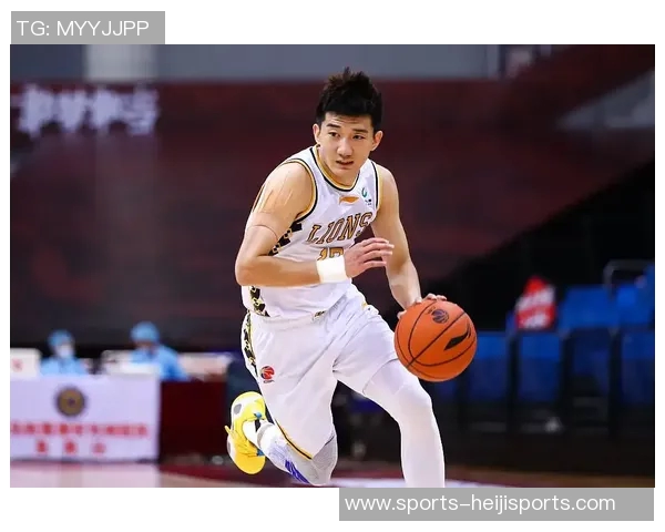 CBA总决赛第一场精彩回顾与赛后分析球队表现与球员亮点一览